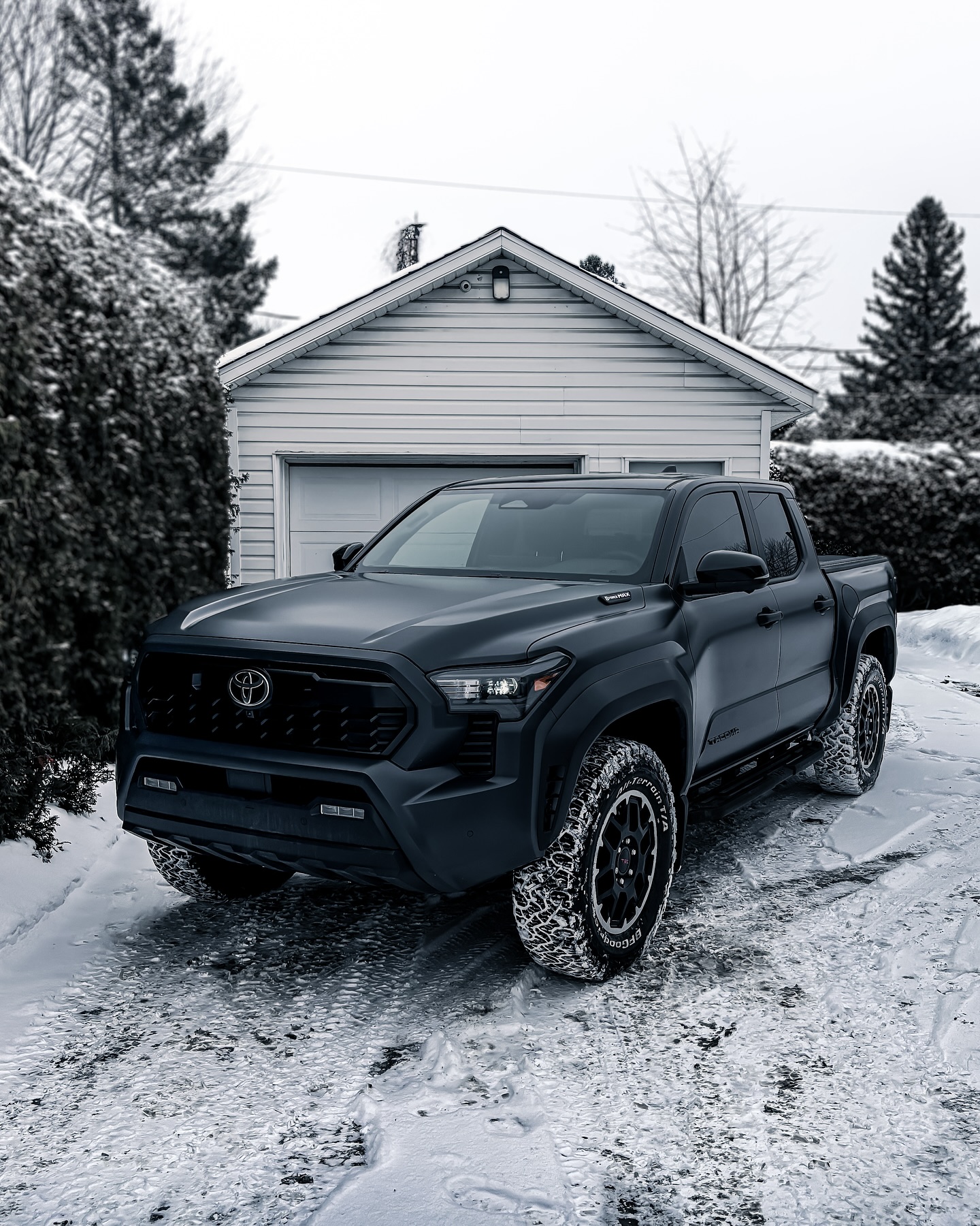 Toyota Tacoma, Stealth Black